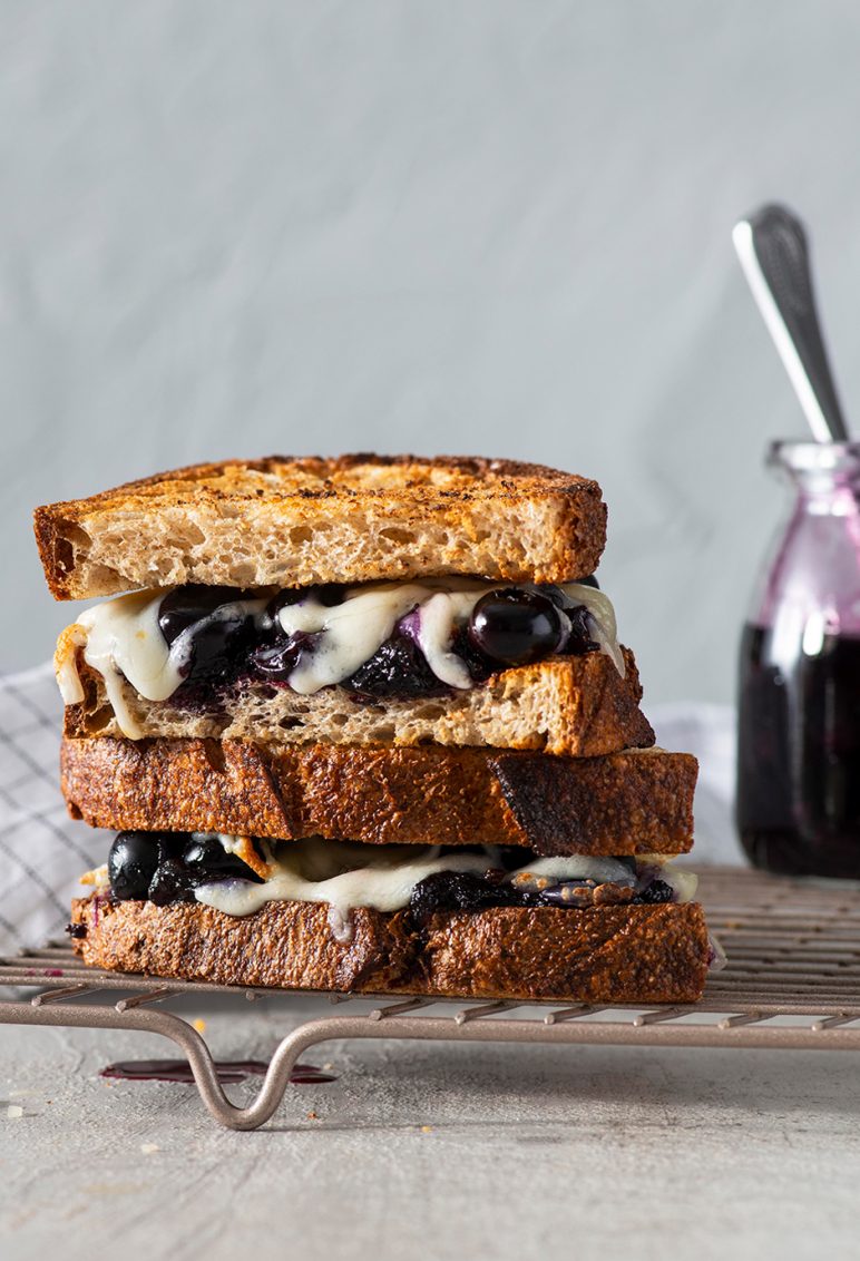 blueberry_grilled_cheese.jpg